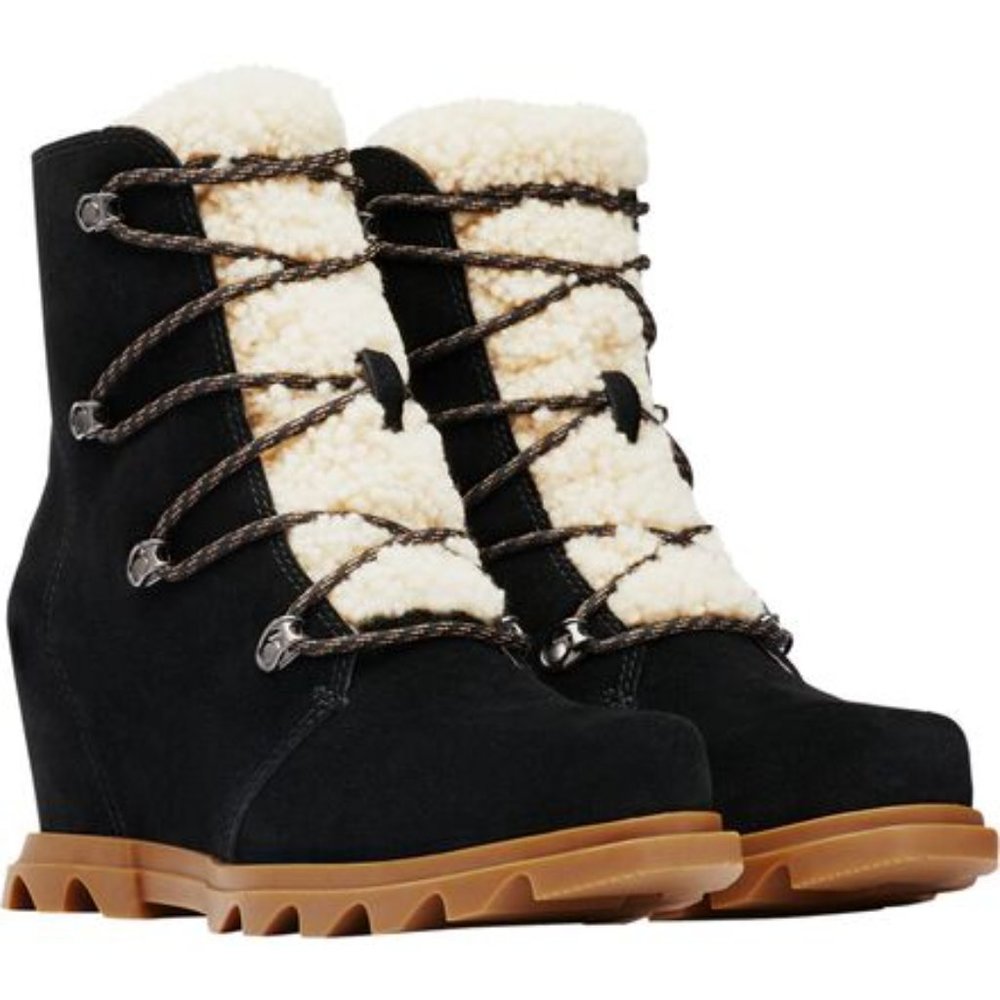 NIB! Sorel Joan of Arctic Wedge III "Lace Cozy" Wedge in "Black/Sea Salt" Color!